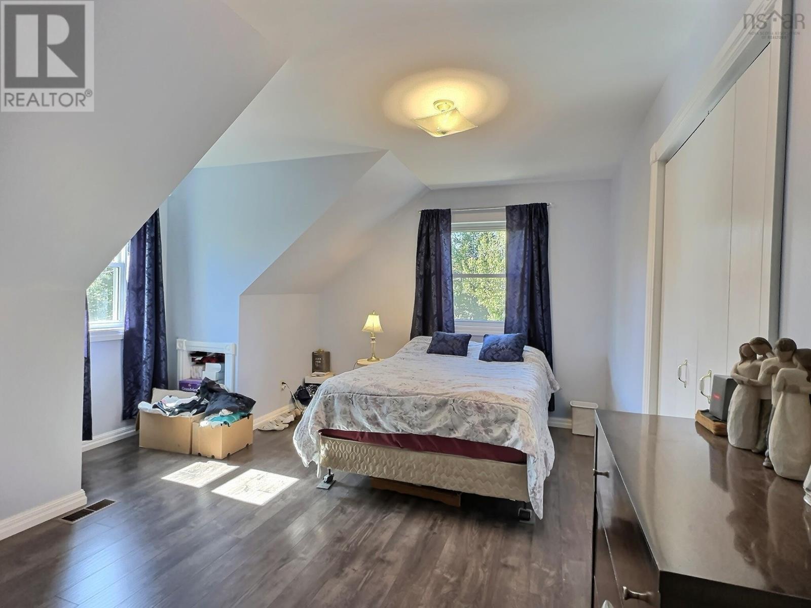 Property 16 of 21 of 713 Greenville Road