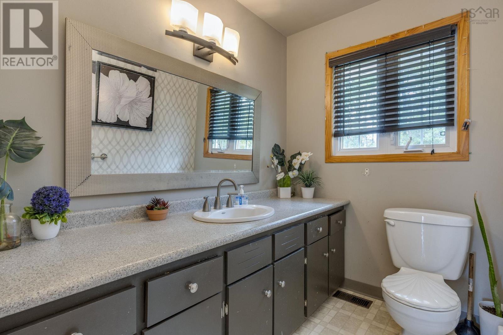 Property 15 of 35 of 771 Forties Road