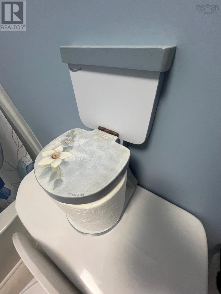 Property 30 of 31 of 22 Sharon Drive