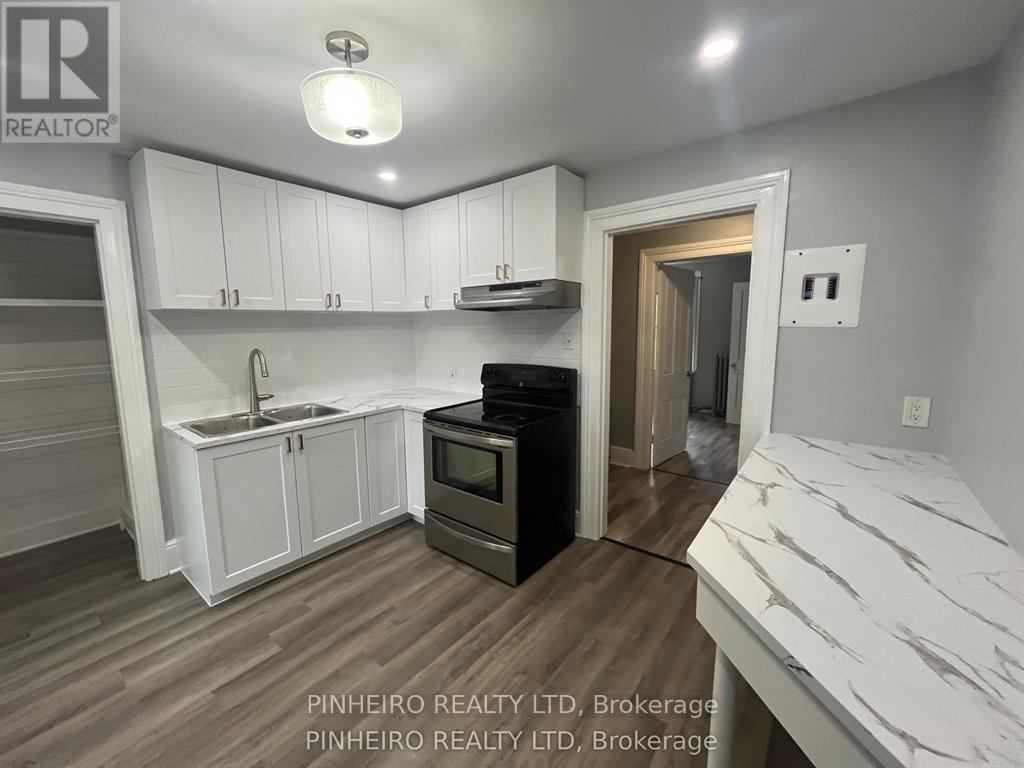 611 Talbot Unit 2 photo 3