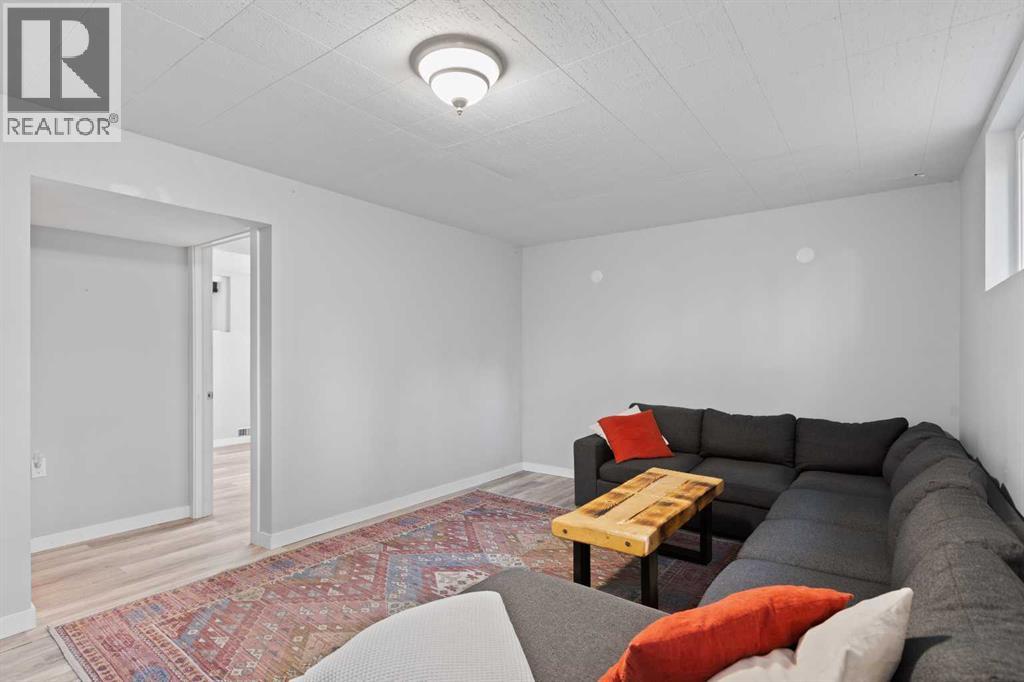 Single Family House Bungalow for Sale in  Lynnwood Drive SE Ogden Calgary 