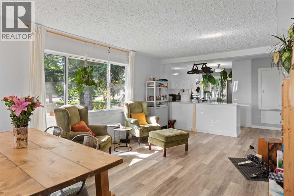 Single Family House Bungalow for Sale in  Lynnwood Drive SE Ogden Calgary 