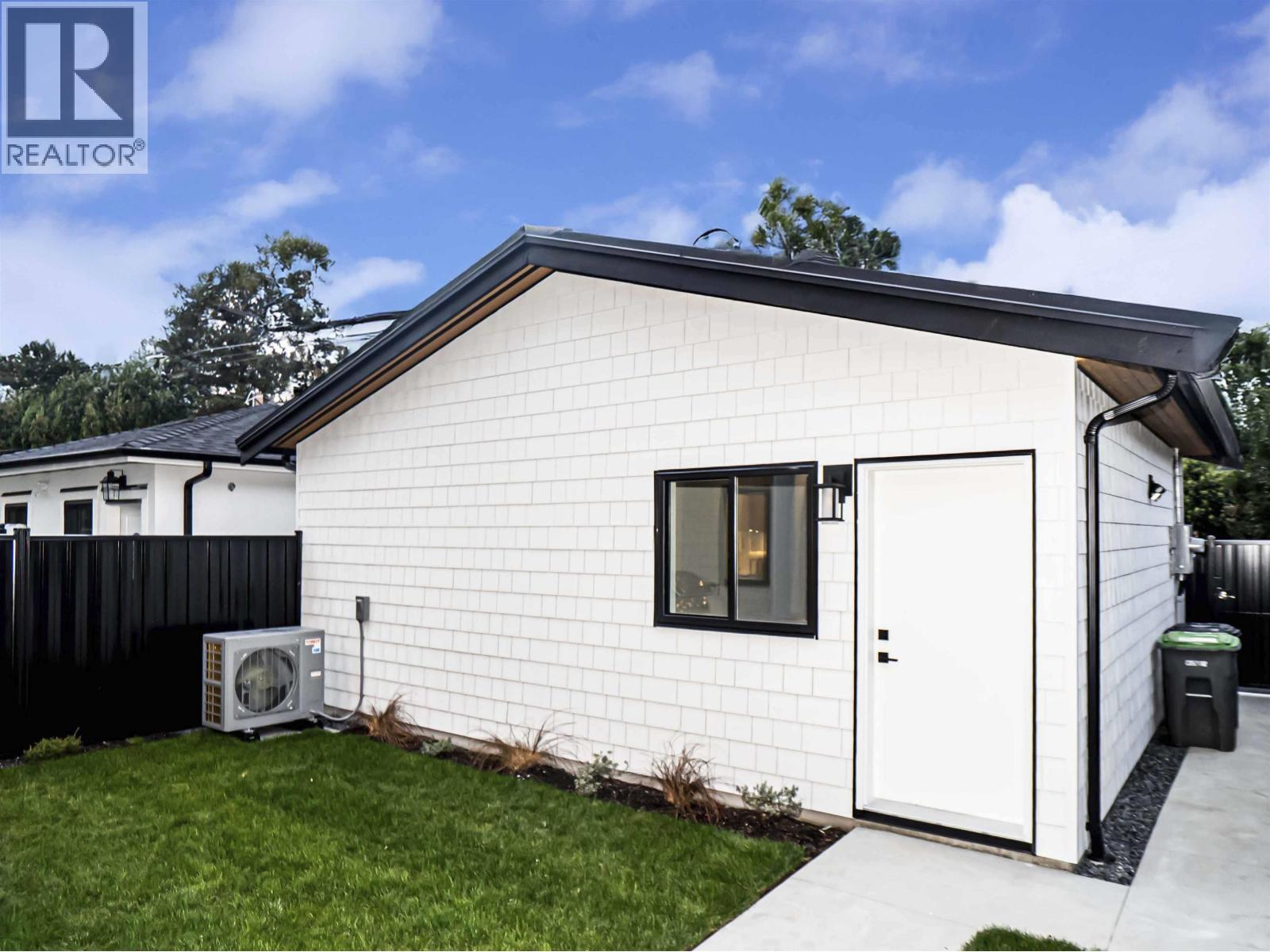 2 2785 W 21 AVENUE, Vancouver