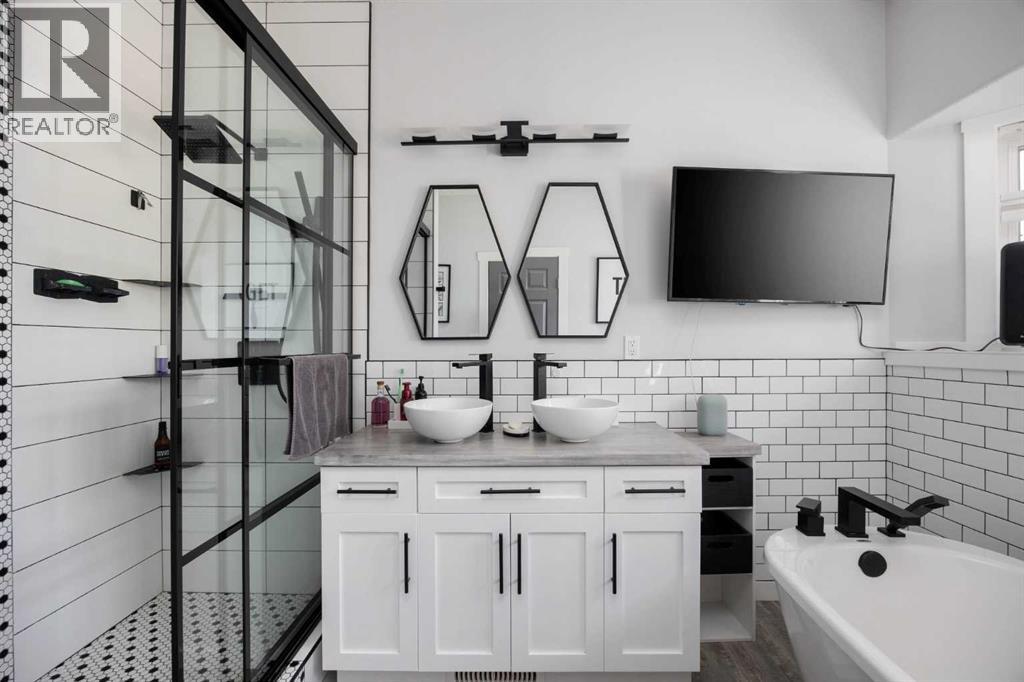 275 Woodward Lane, Fort McMurray