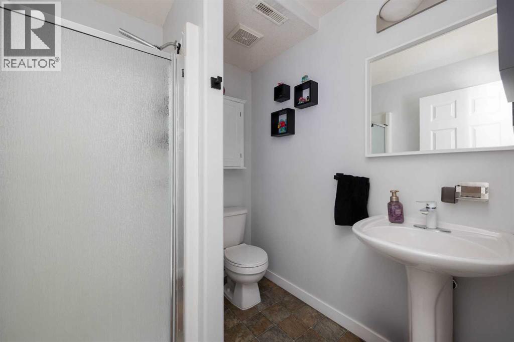 275 Woodward Lane, Fort McMurray