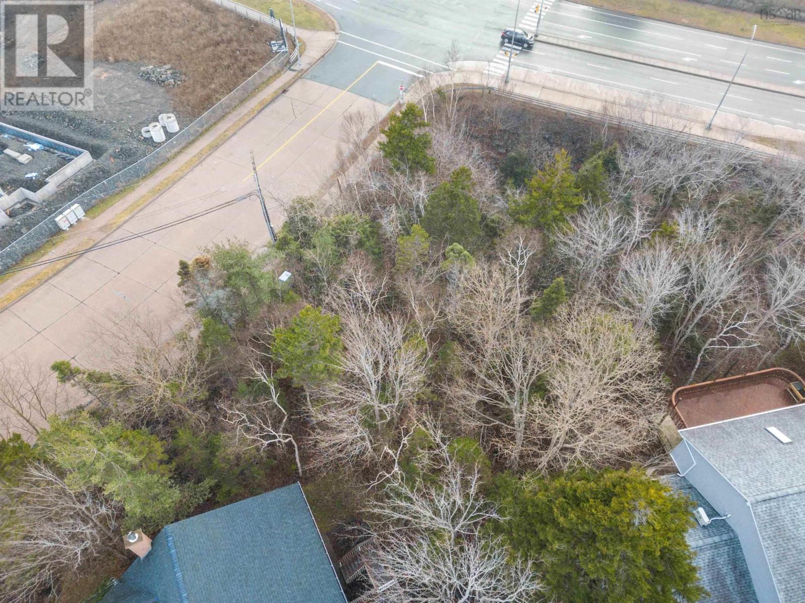 Property 10 of 14 of 20 Wentworth Drive