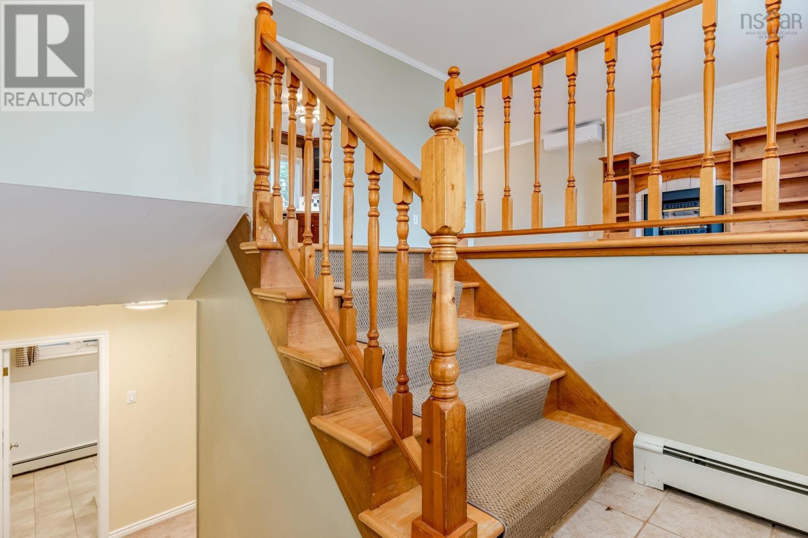 Property 21 of 50 of 51 Woodward Crescent