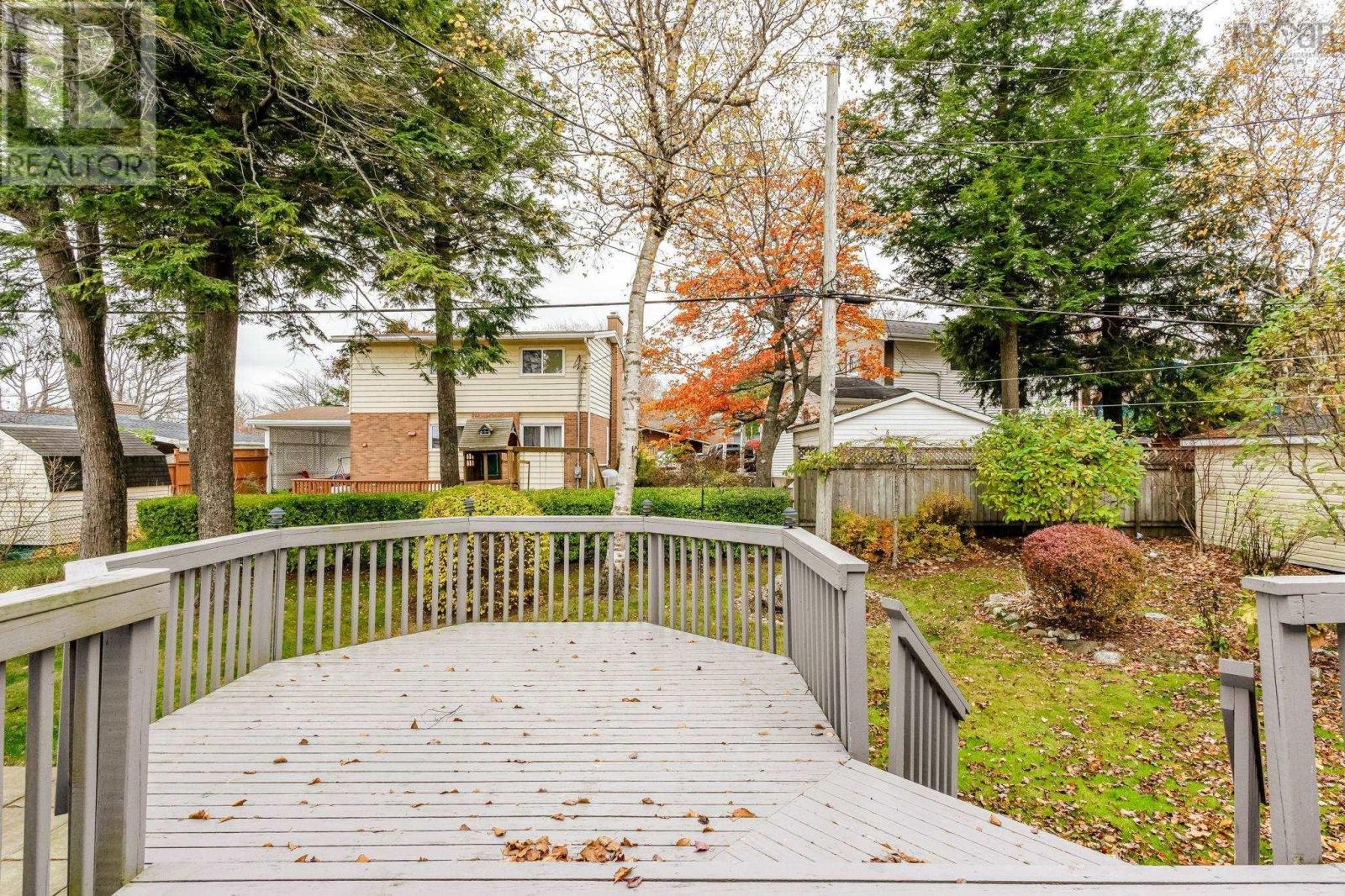 Property 42 of 50 of 51 Woodward Crescent