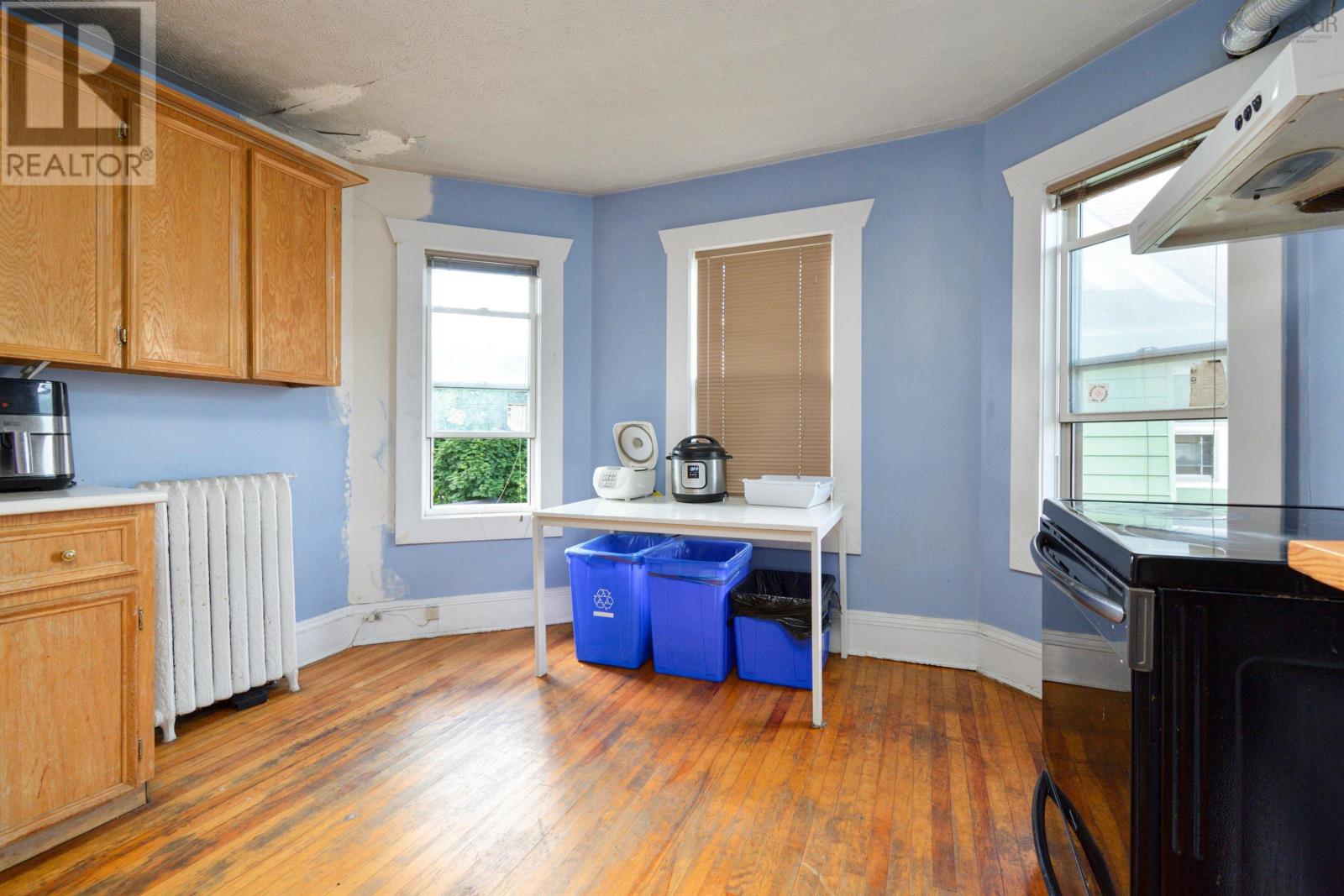 Property 21 of 31 of 341 Townsend Street