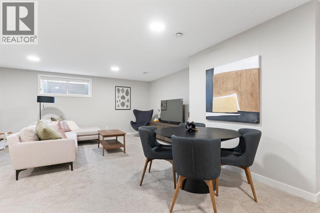 250 Fireside View, Cochrane