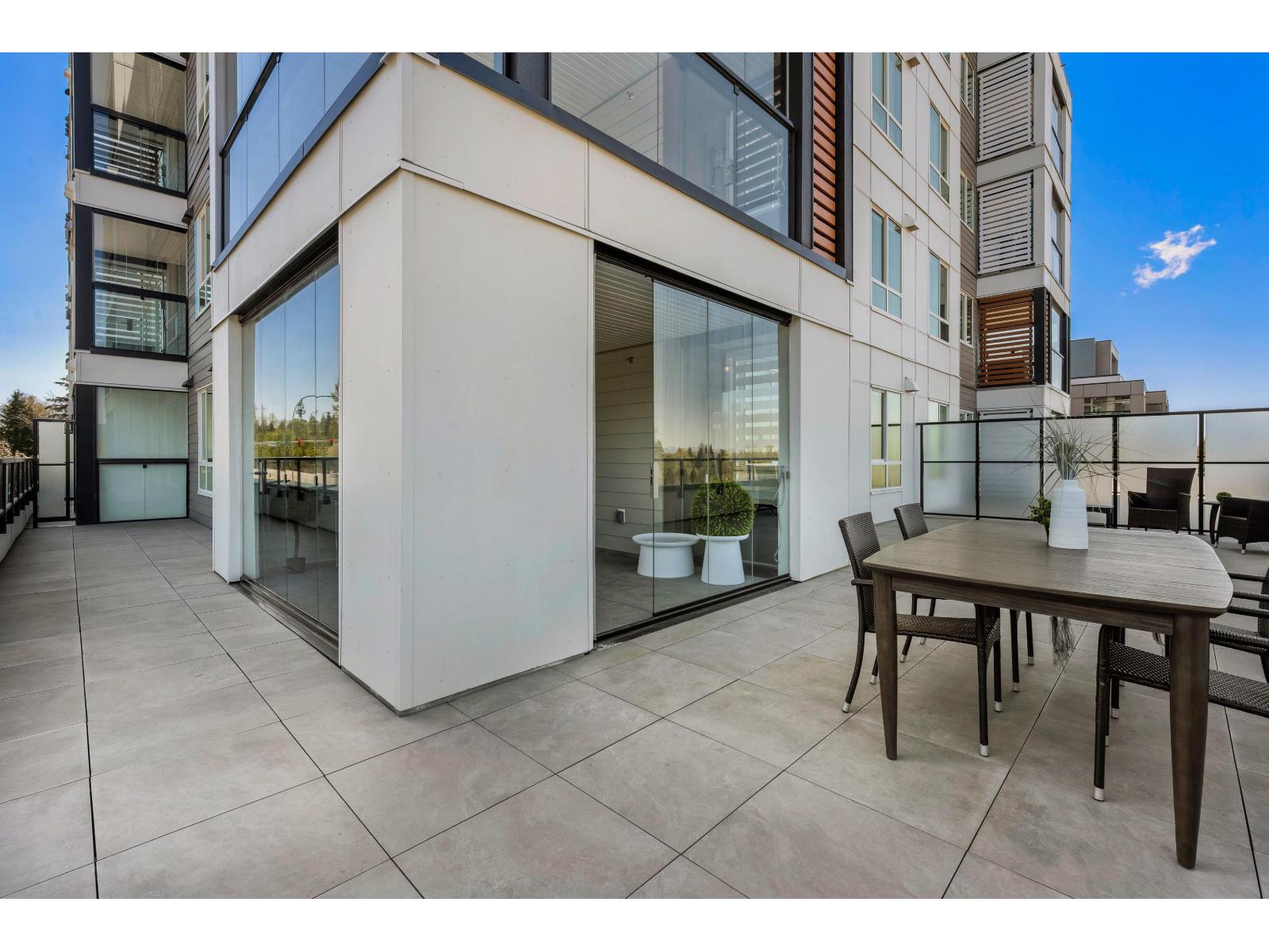 205 19979 76 AVENUE, Langley