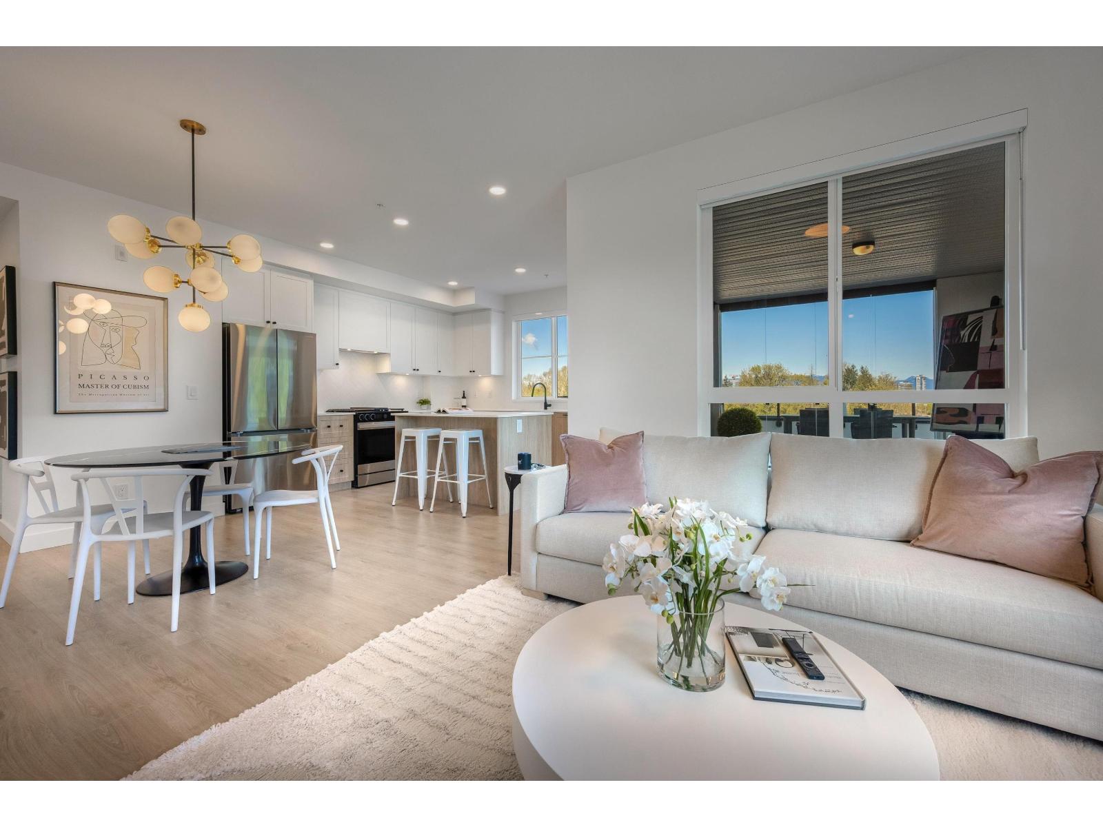 205 19979 76 AVENUE, Langley