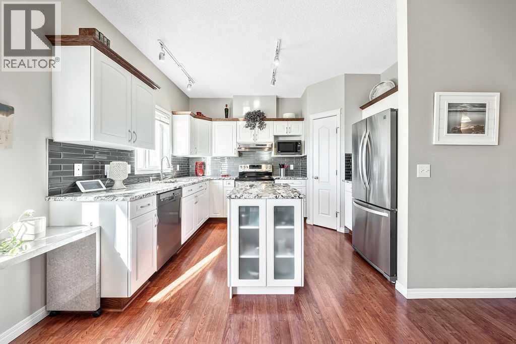 Single Family House for Sale in  Country Hills Gardens NW Country Hills Calgary 