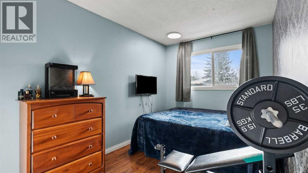 Single Family House for Sale in    Avenue NE Marlborough Park Calgary 