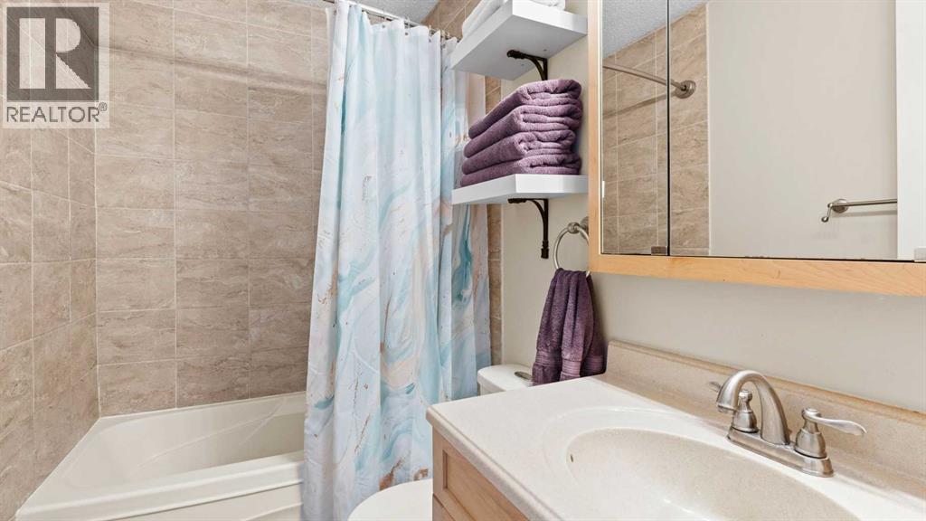 Single Family House for Sale in    Avenue NE Marlborough Park Calgary 