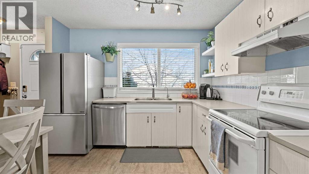 Single Family House for Sale in    Avenue NE Marlborough Park Calgary 