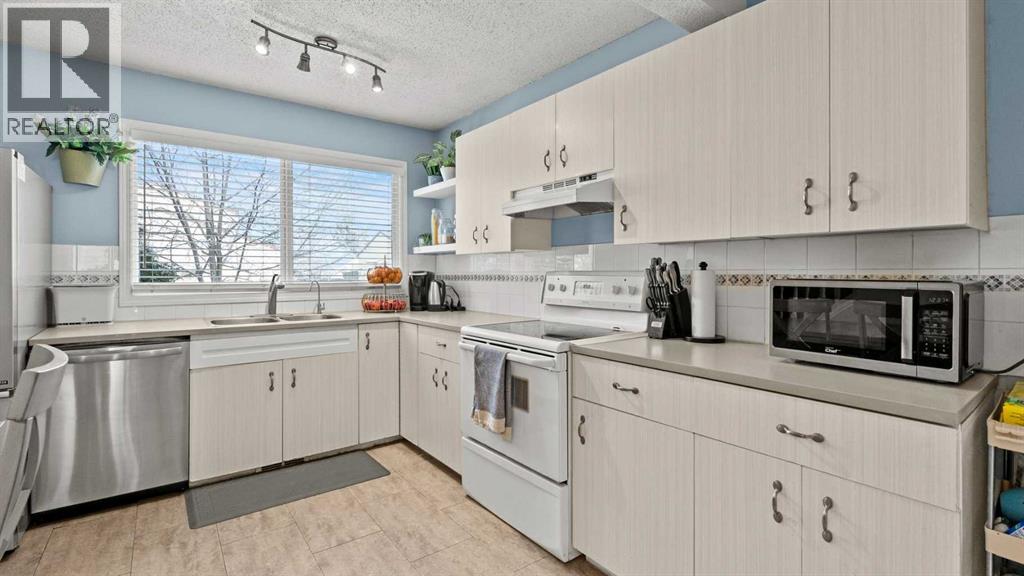 Single Family House for Sale in    Avenue NE Marlborough Park Calgary 