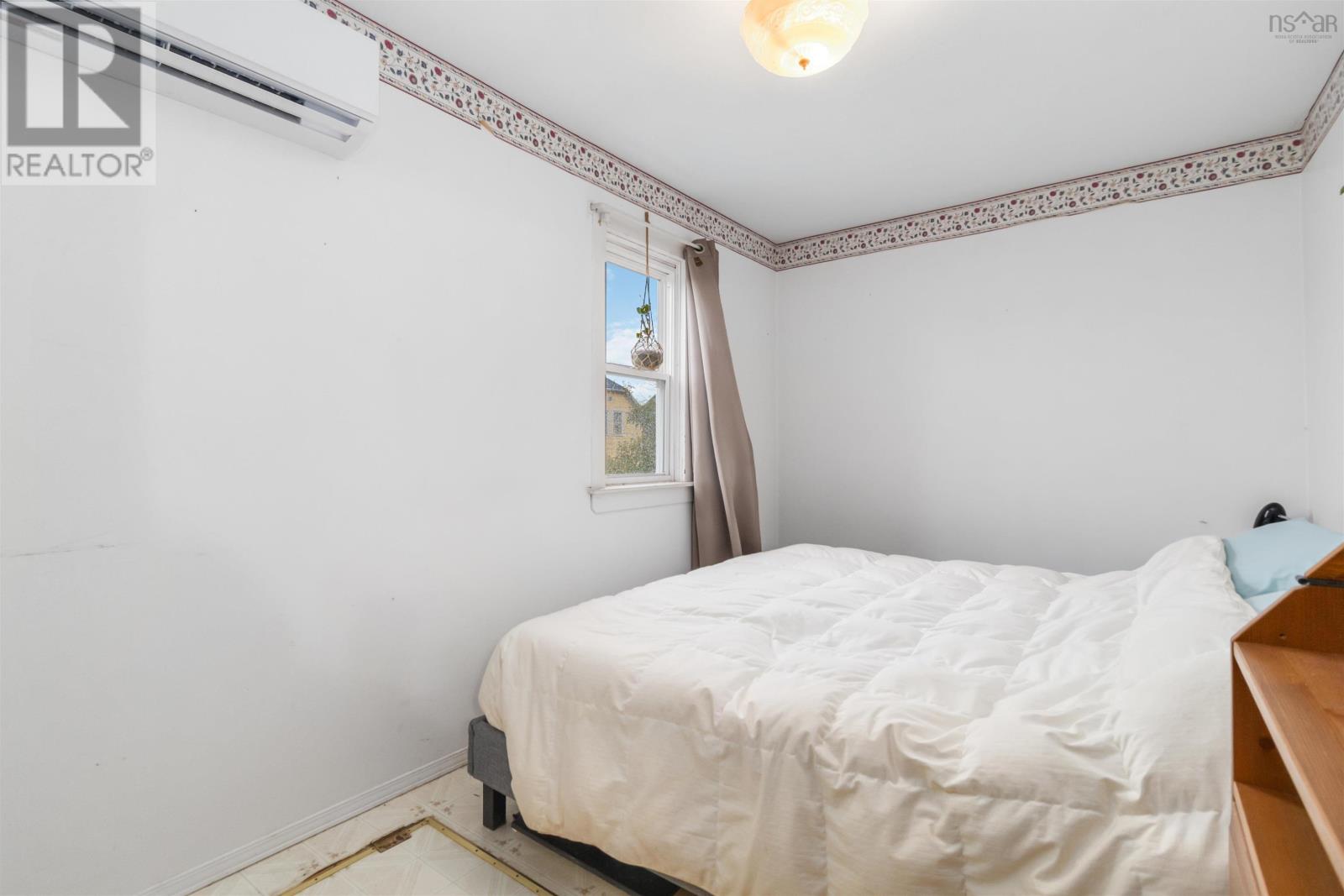 Property 26 of 49 of 12 Adelaide Avenue