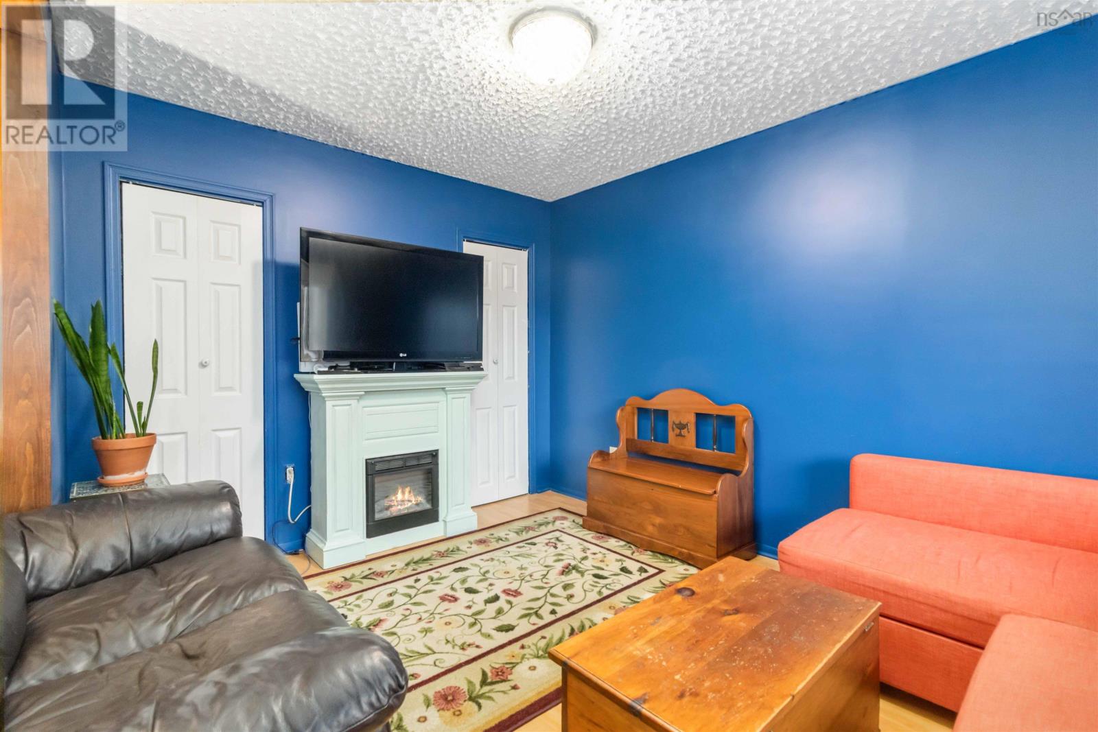 Property 8 of 49 of 12 Adelaide Avenue