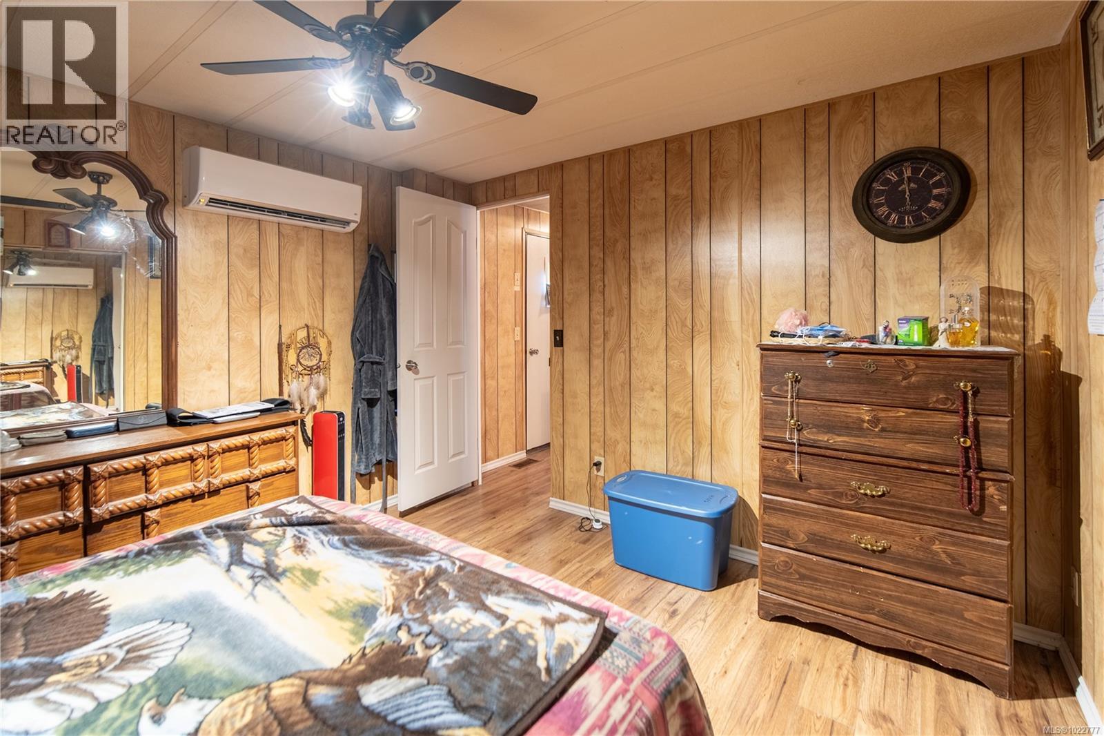#14 158 Cooper Rd - 15
