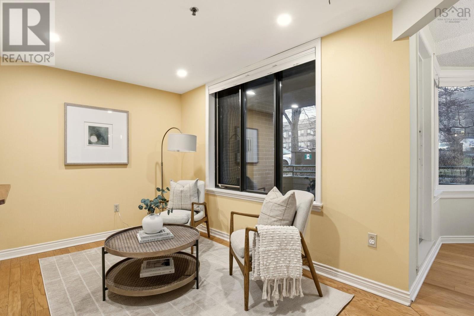 Property 14 of 31 of 114 1350 Oxford Street