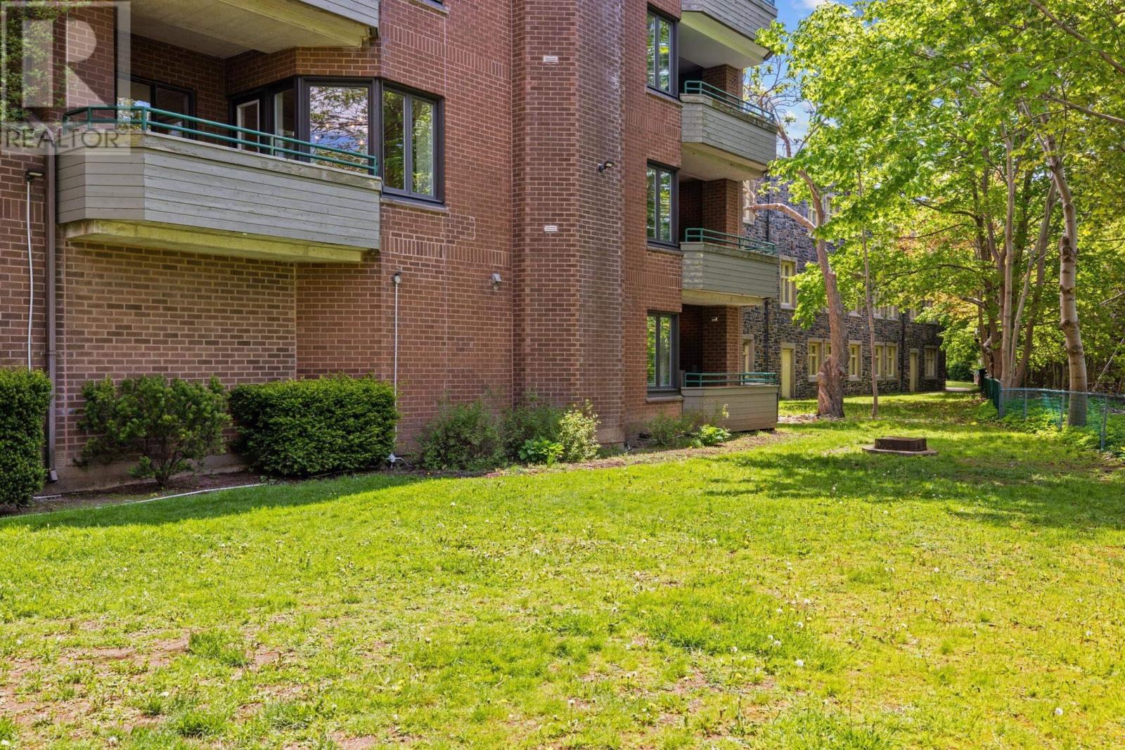 Property 4 of 31 of 114 1350 Oxford Street