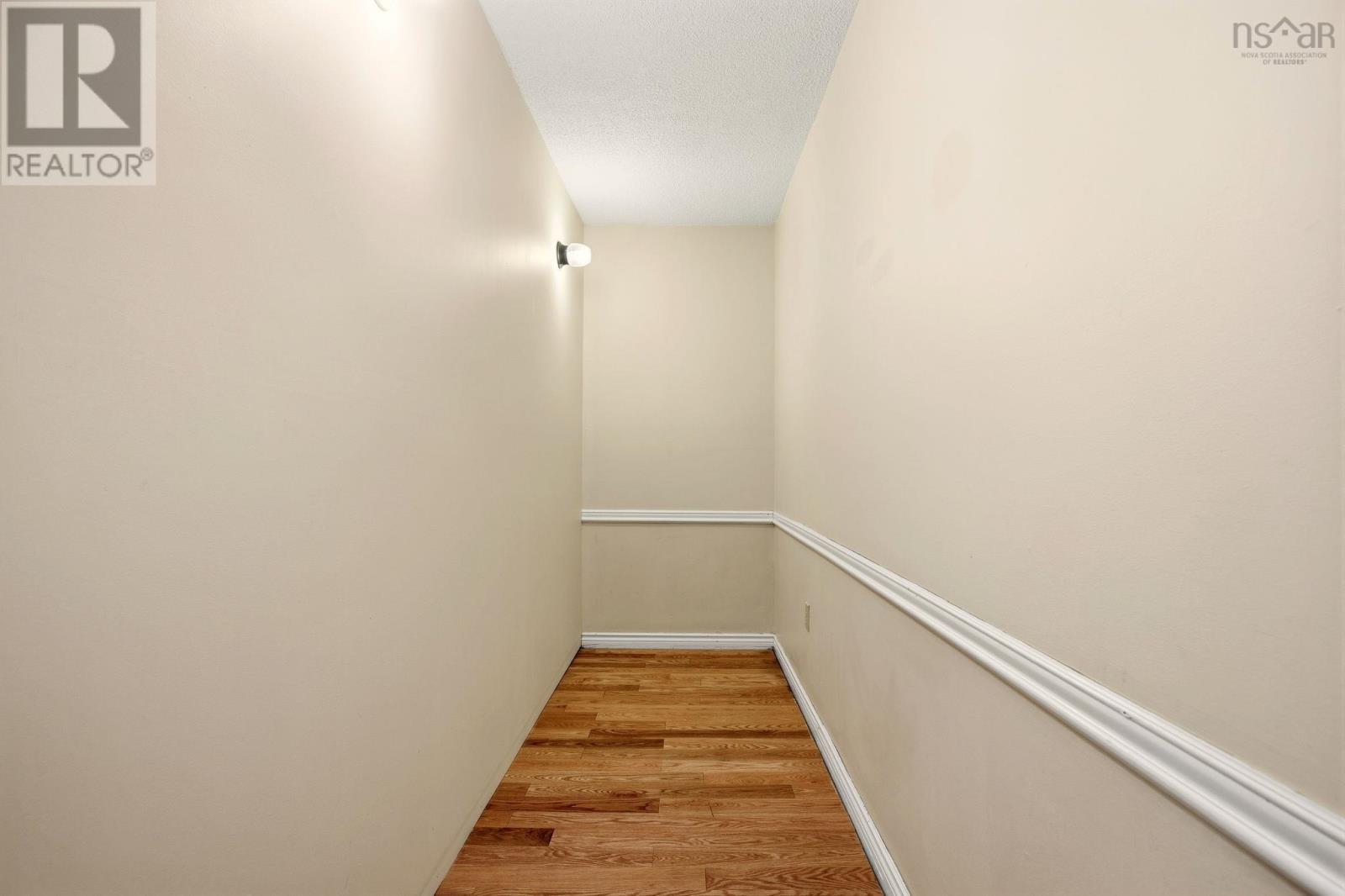 Property 23 of 31 of 114 1350 Oxford Street