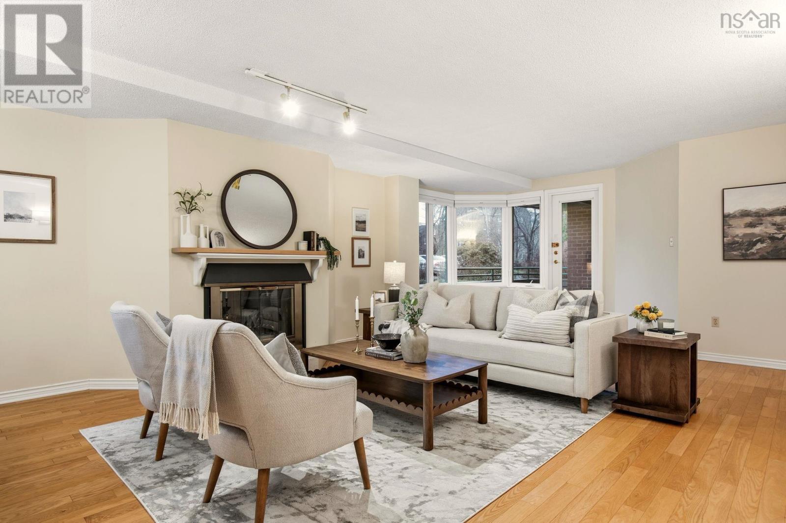 Property 9 of 31 of 114 1350 Oxford Street