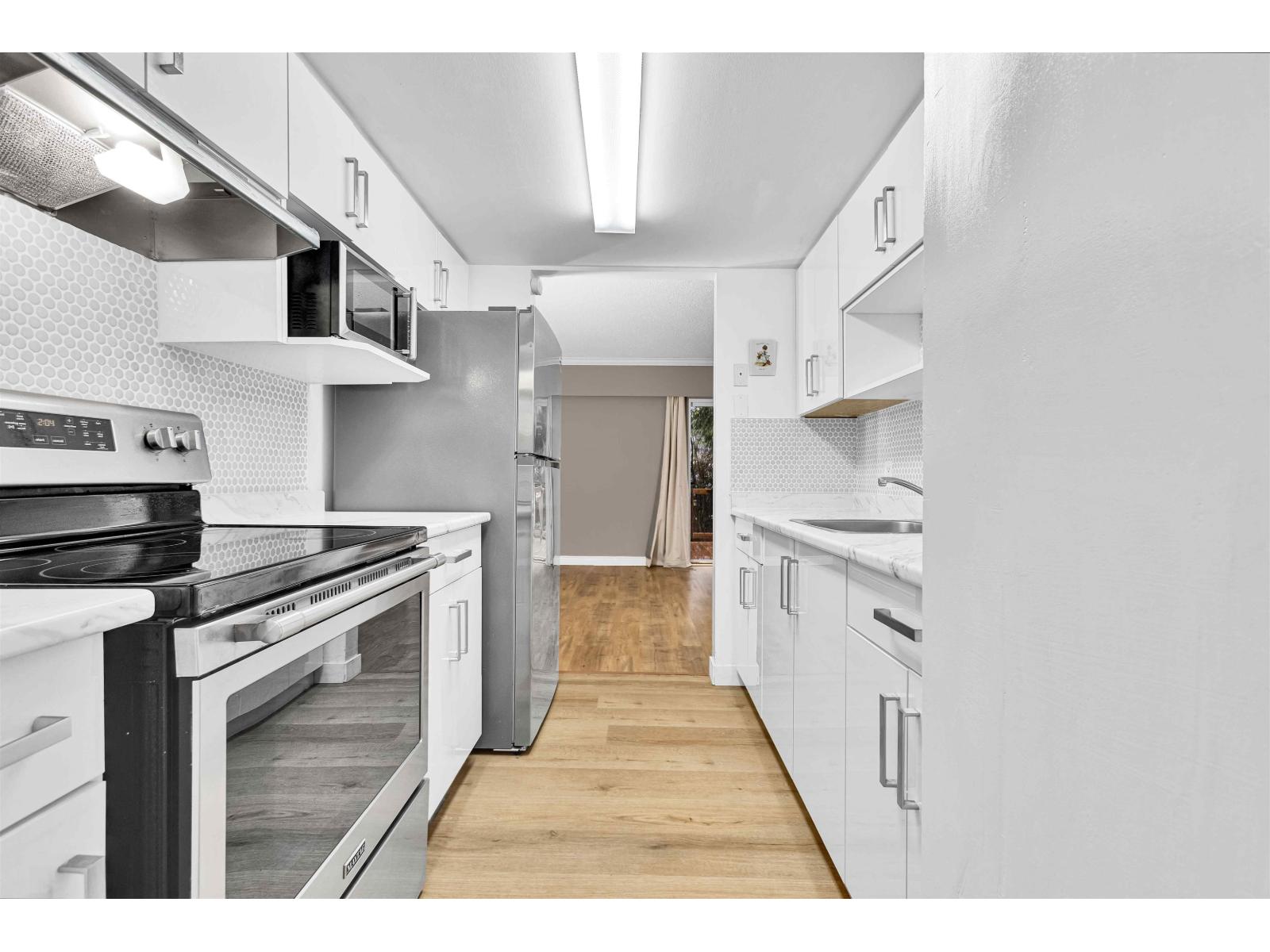 24 27090 32 AVENUE, Langley