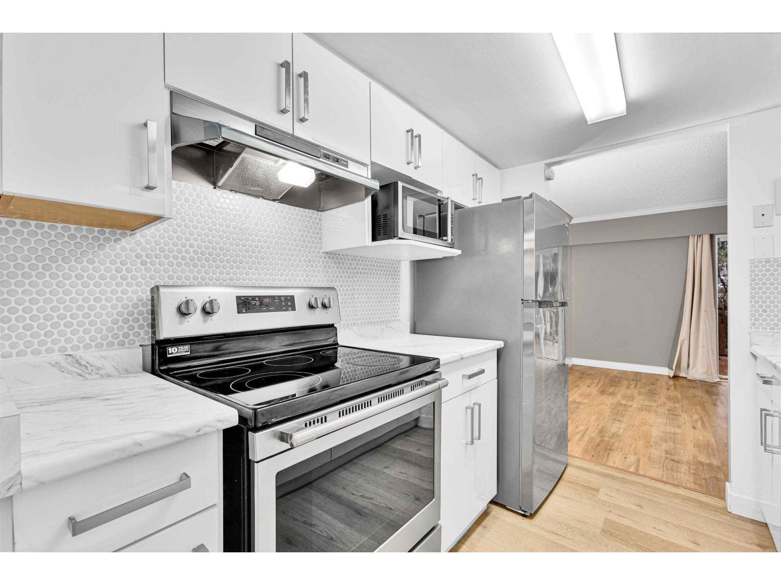 24 27090 32 AVENUE, Langley