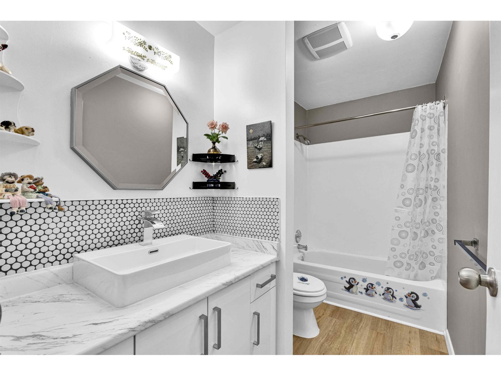 24 27090 32 AVENUE, Langley