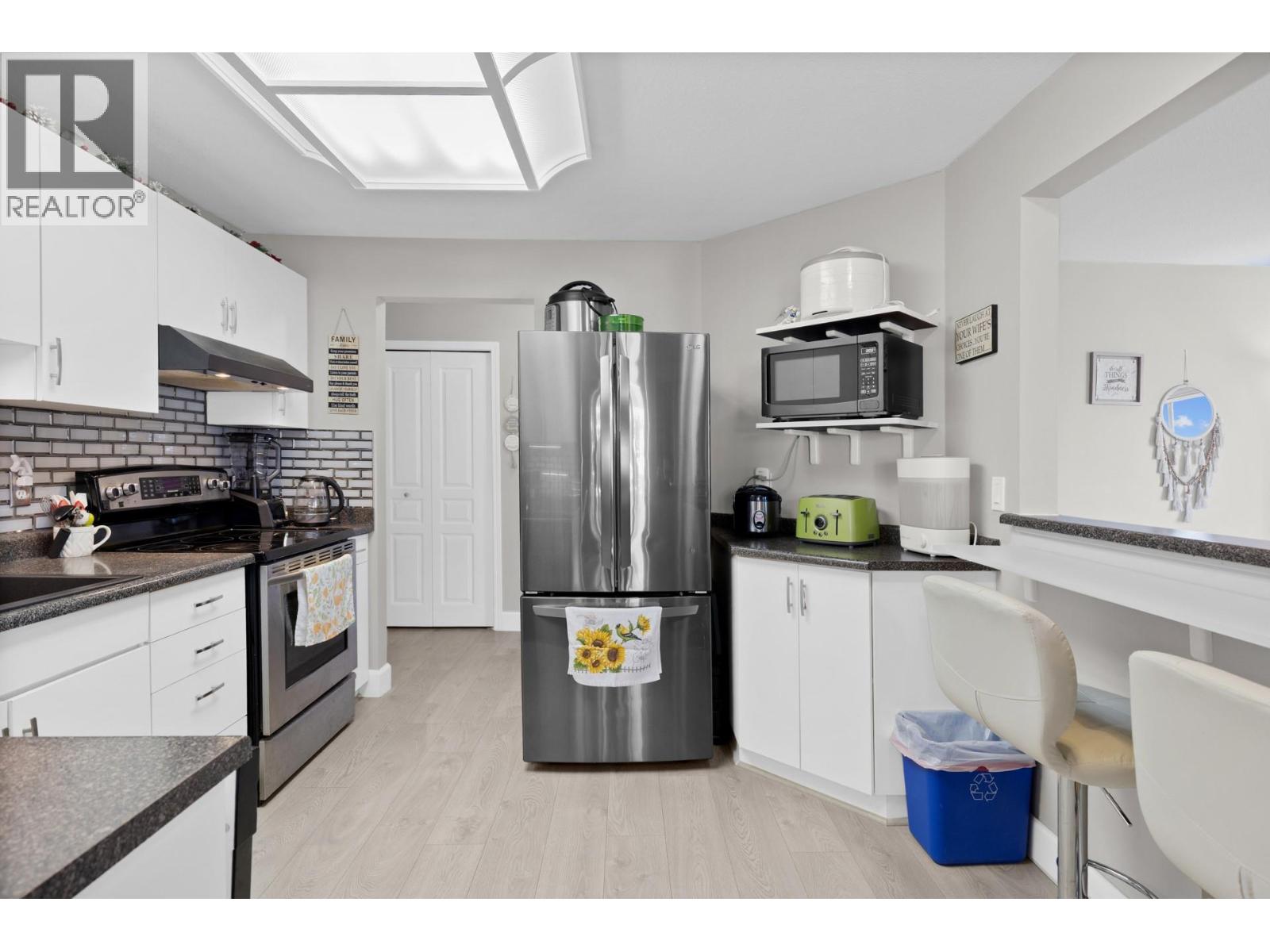 212 727 Houghton Road, Kelowna