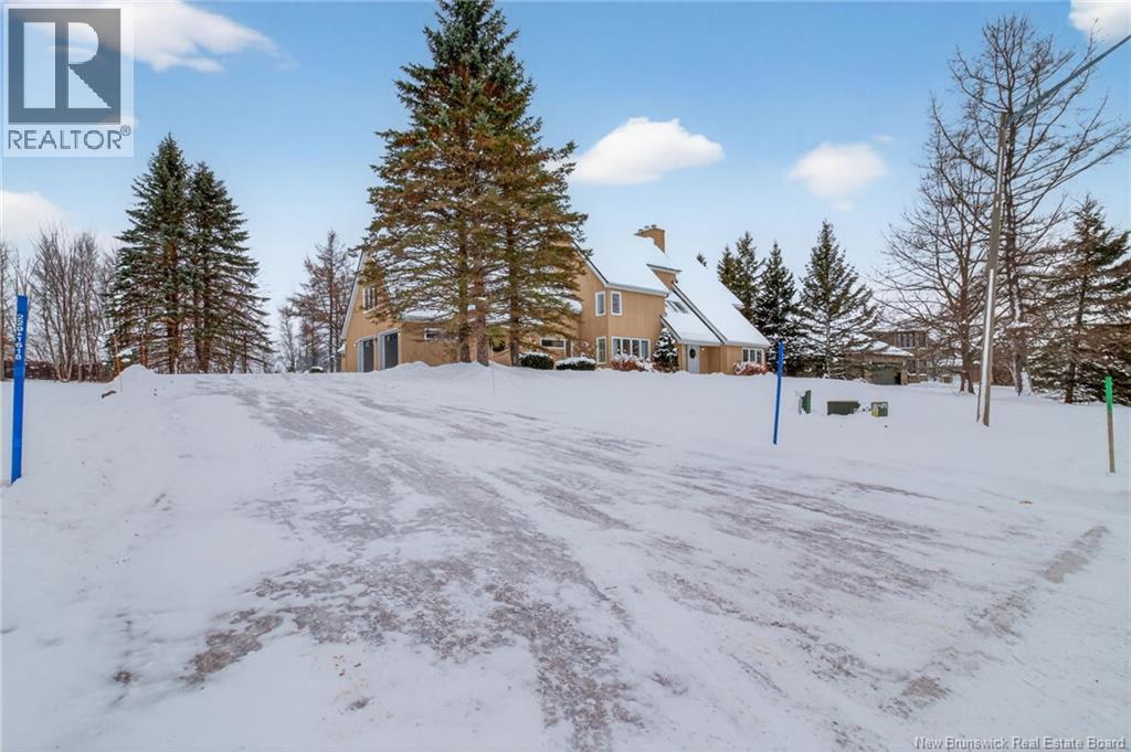 353 Lavoie Street - Image 48
