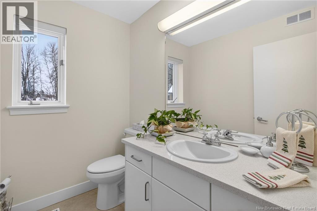 353 Lavoie Street - Image 37