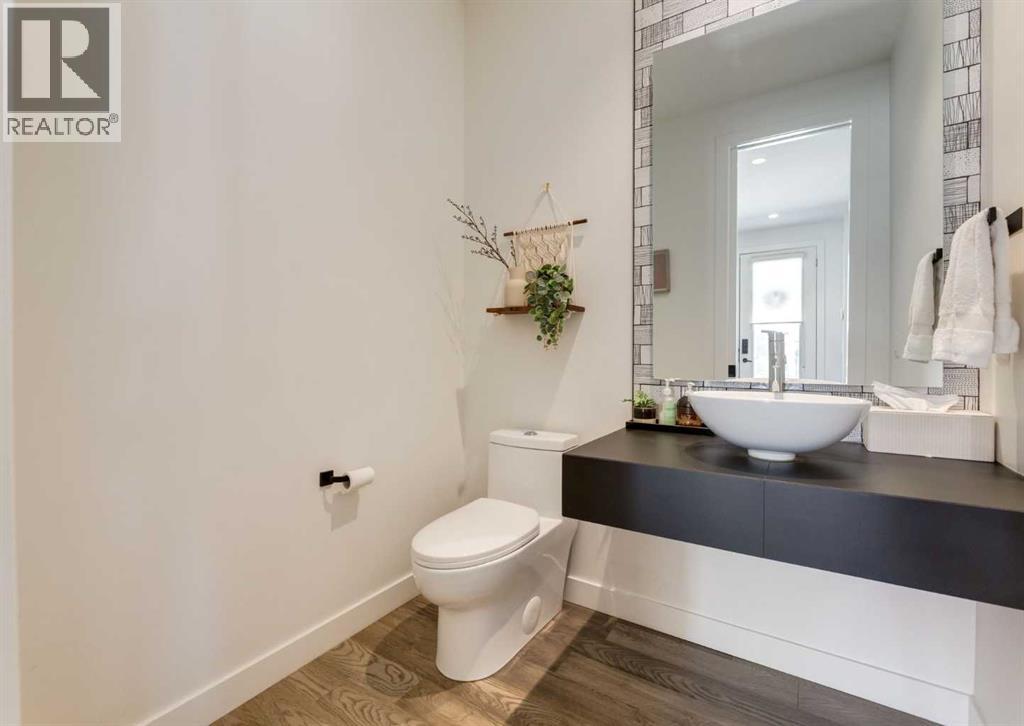 Single Family House for Sale in   Street SW Altadore Calgary 