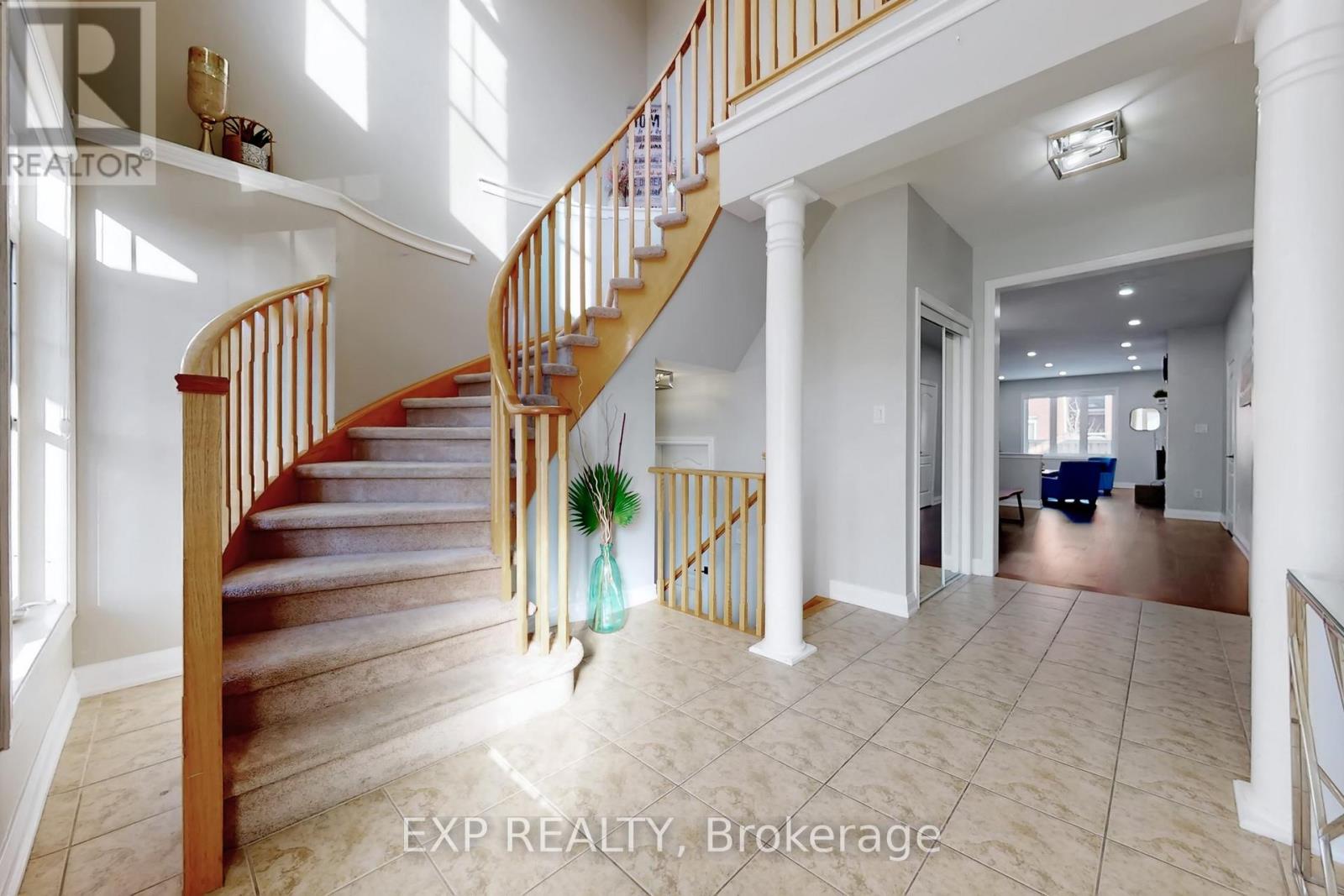 319 GIDDINGS CRESCENT - Photo 2 of 29, Milton (SC Scott), Ontario