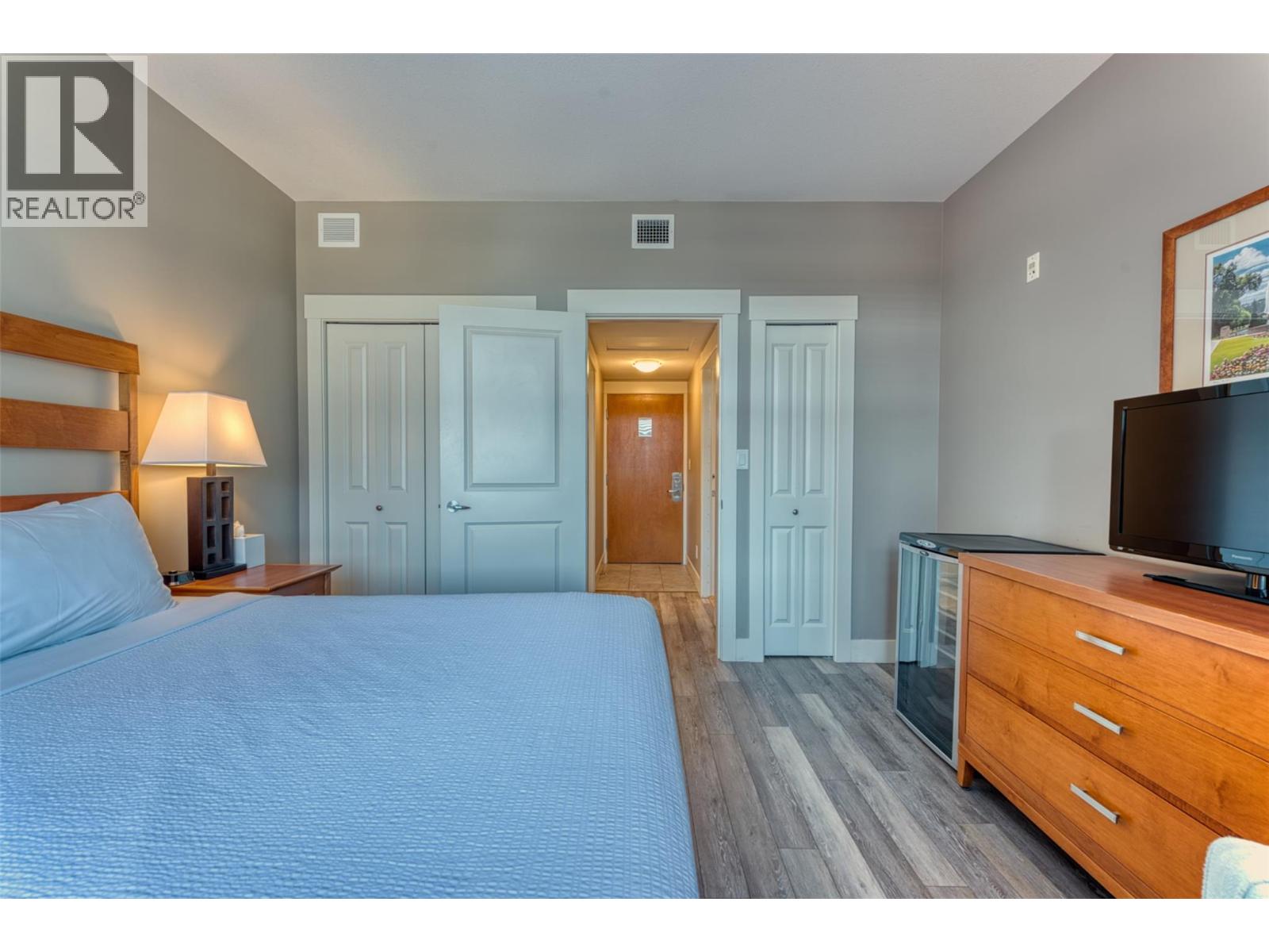 #241 4205 Gellatly Road Lot# 75 - 32