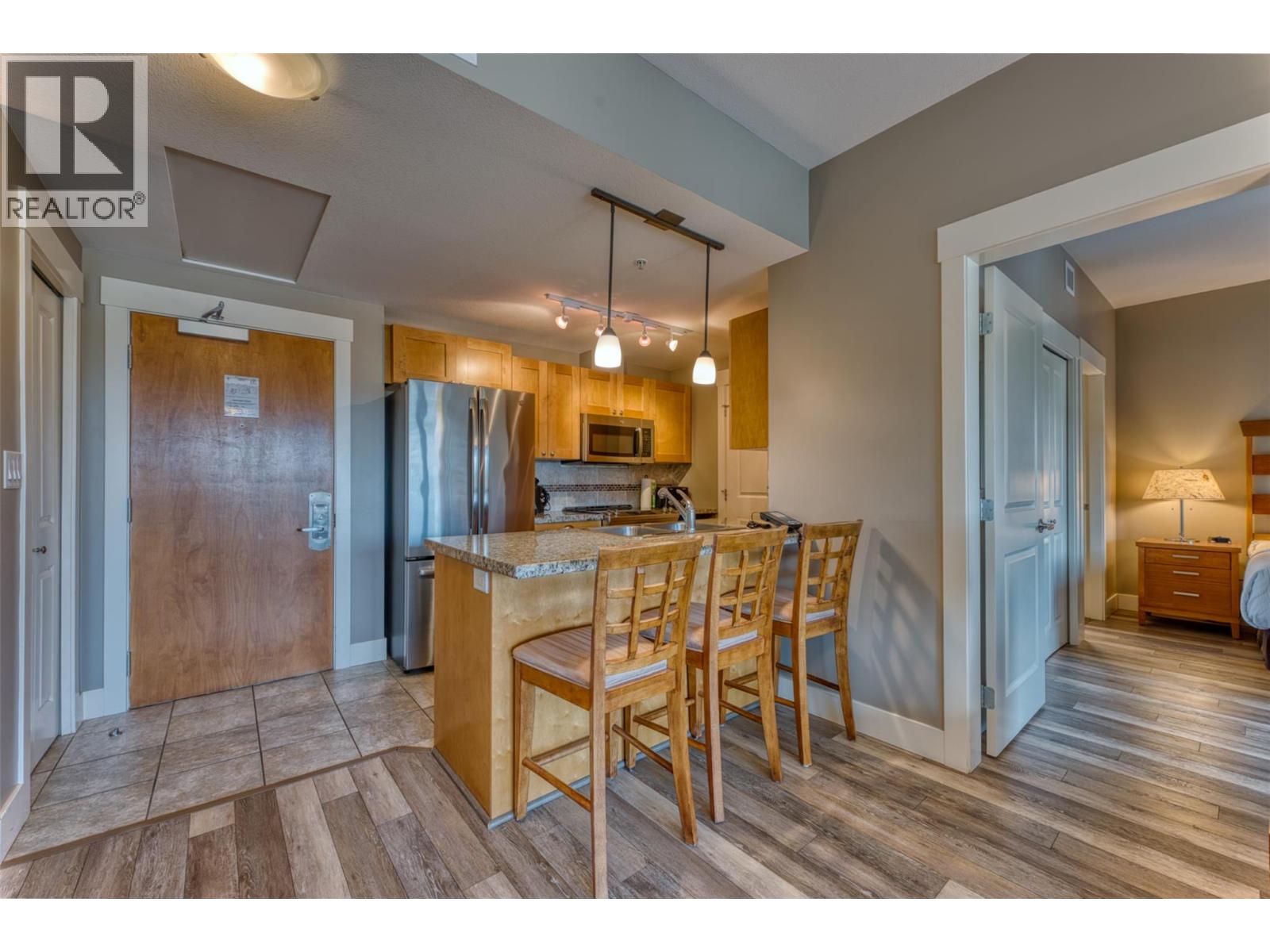 241 4205 Gellatly Road, West Kelowna
