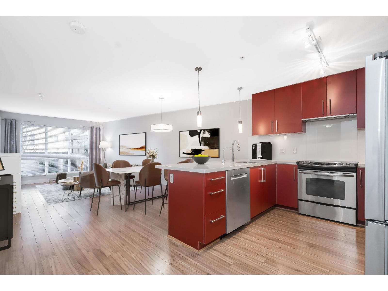 220 15735 CROYDON DRIVE, Surrey