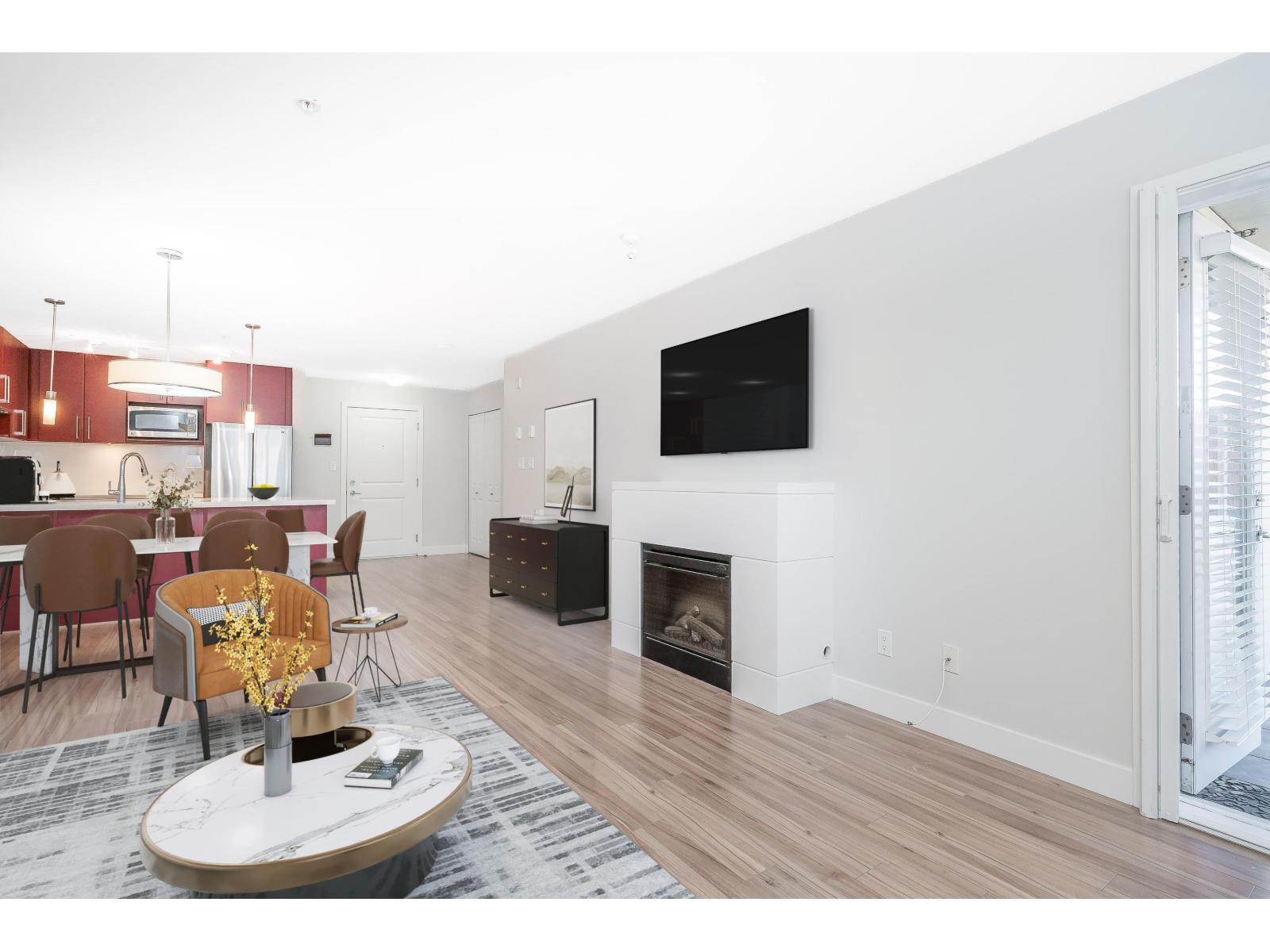 220 15735 CROYDON DRIVE, Surrey