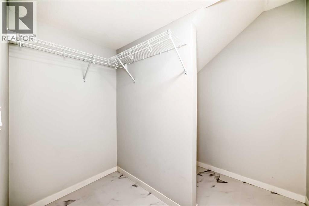 Single Family House for Sale in   Cranbrook Gardens SE Cranston Calgary 