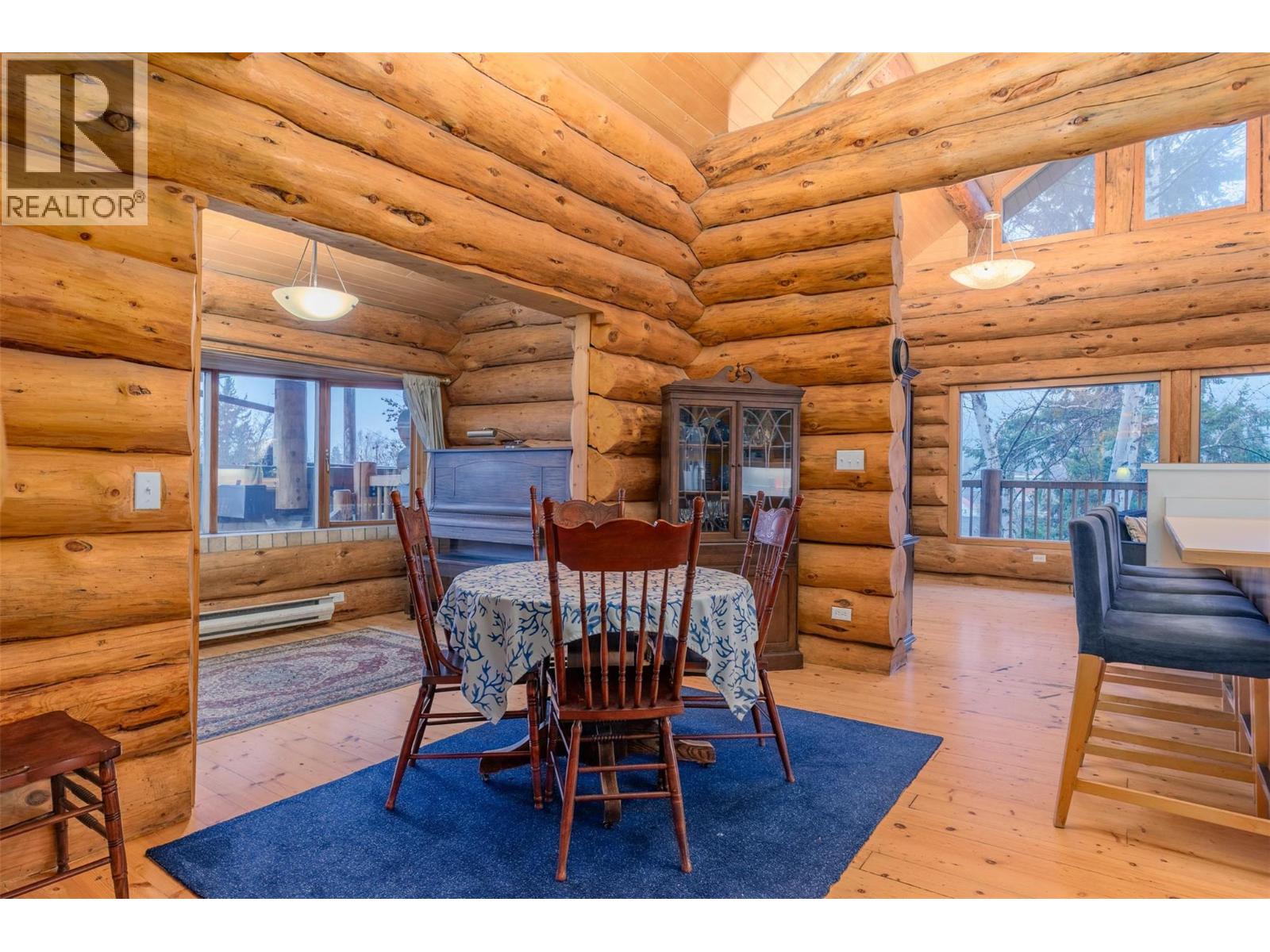 2266 Fifth Avenue, Rossland