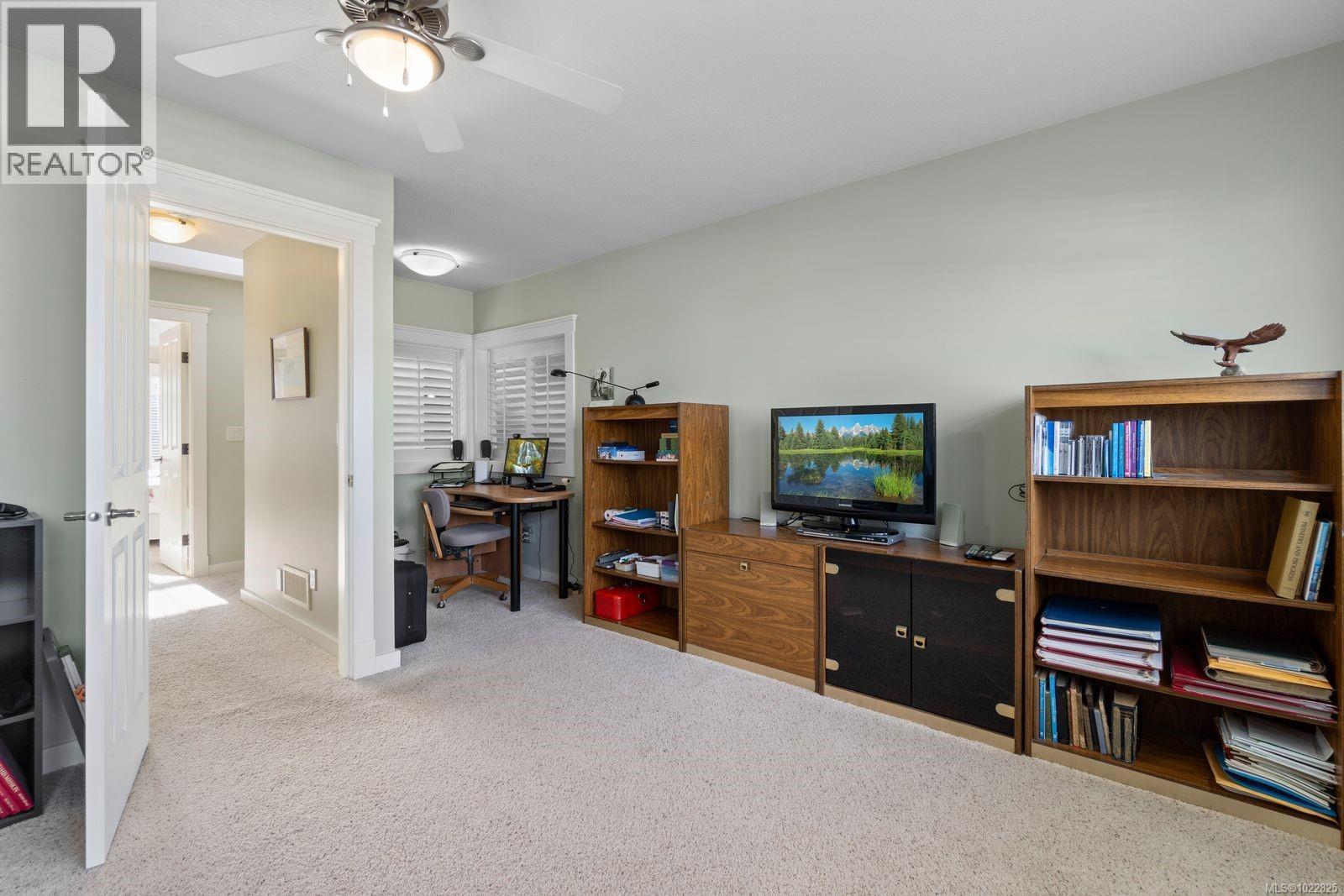 15 500 Russell Rd, Ladysmith