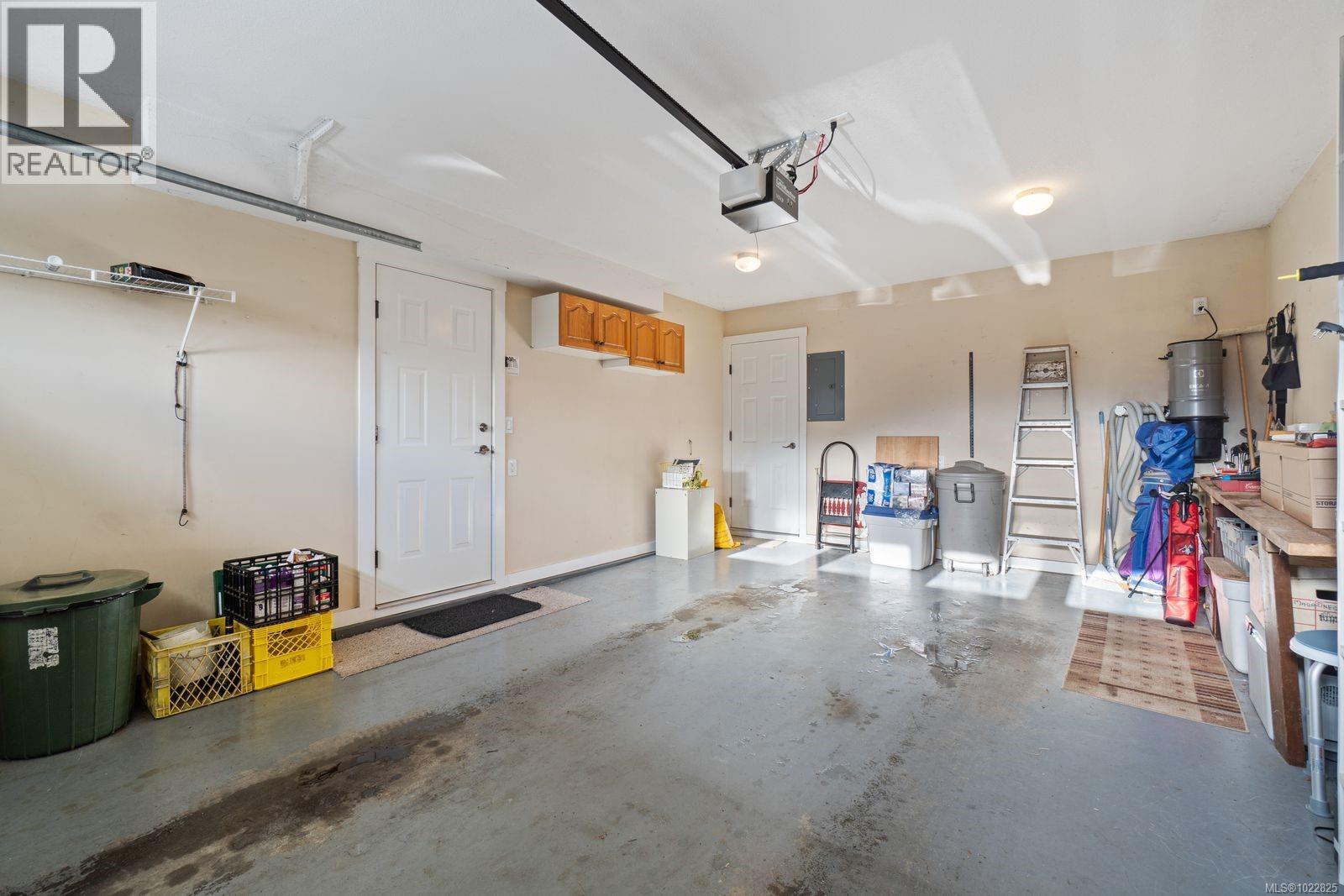 15 500 Russell Rd, Ladysmith