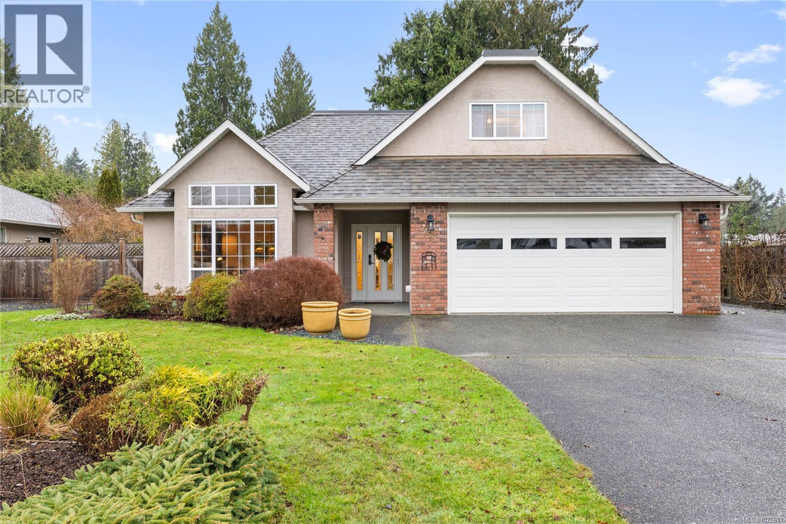 559 Juniper Dr, Qualicum Beach