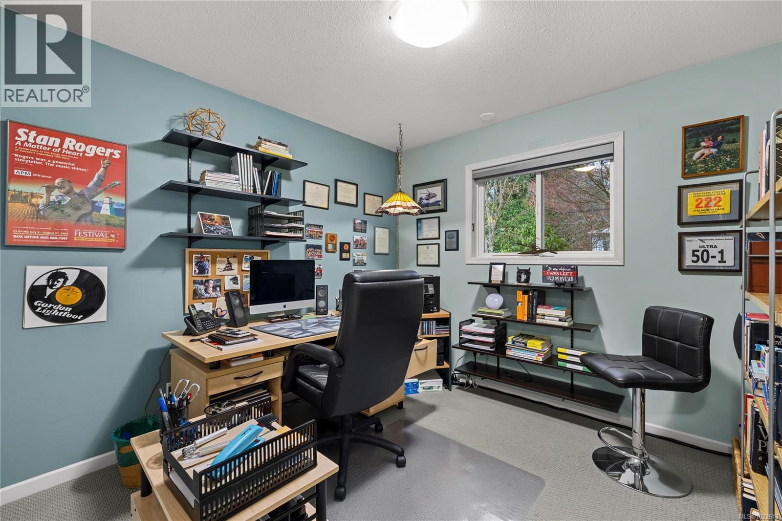 559 Juniper Dr, Qualicum Beach