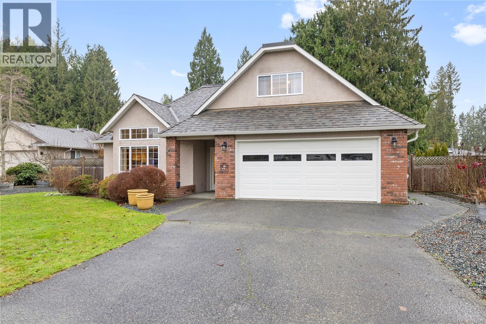 559 Juniper Dr, Qualicum Beach