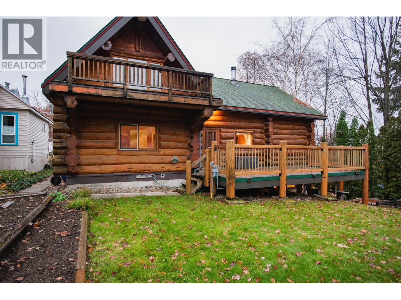 2266 Fifth Avenue, Rossland
