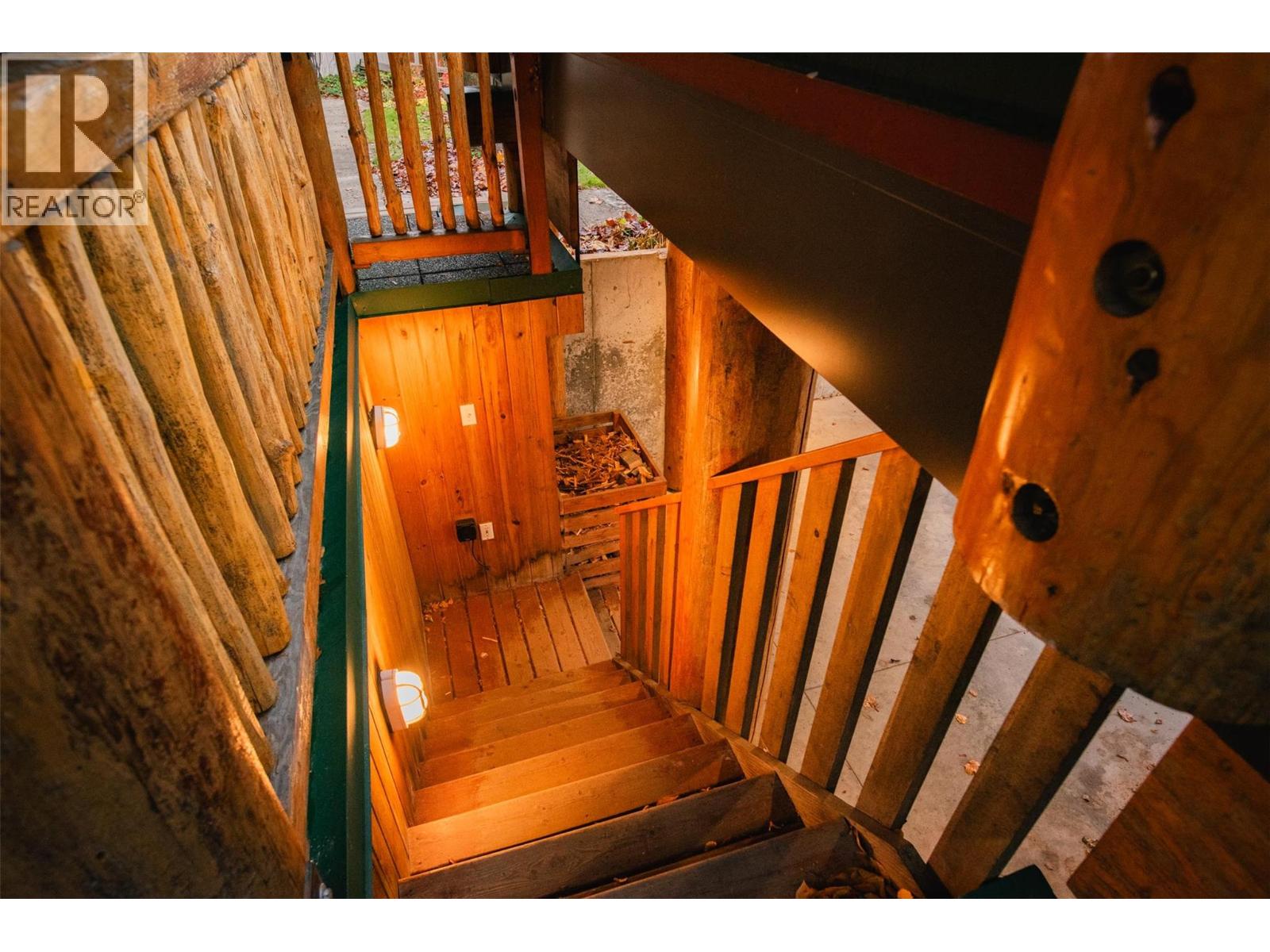 2266 Fifth Avenue, Rossland