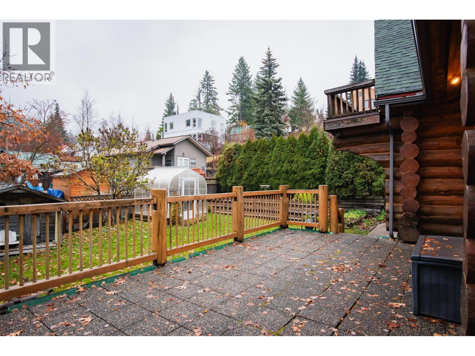 2266 Fifth Avenue, Rossland